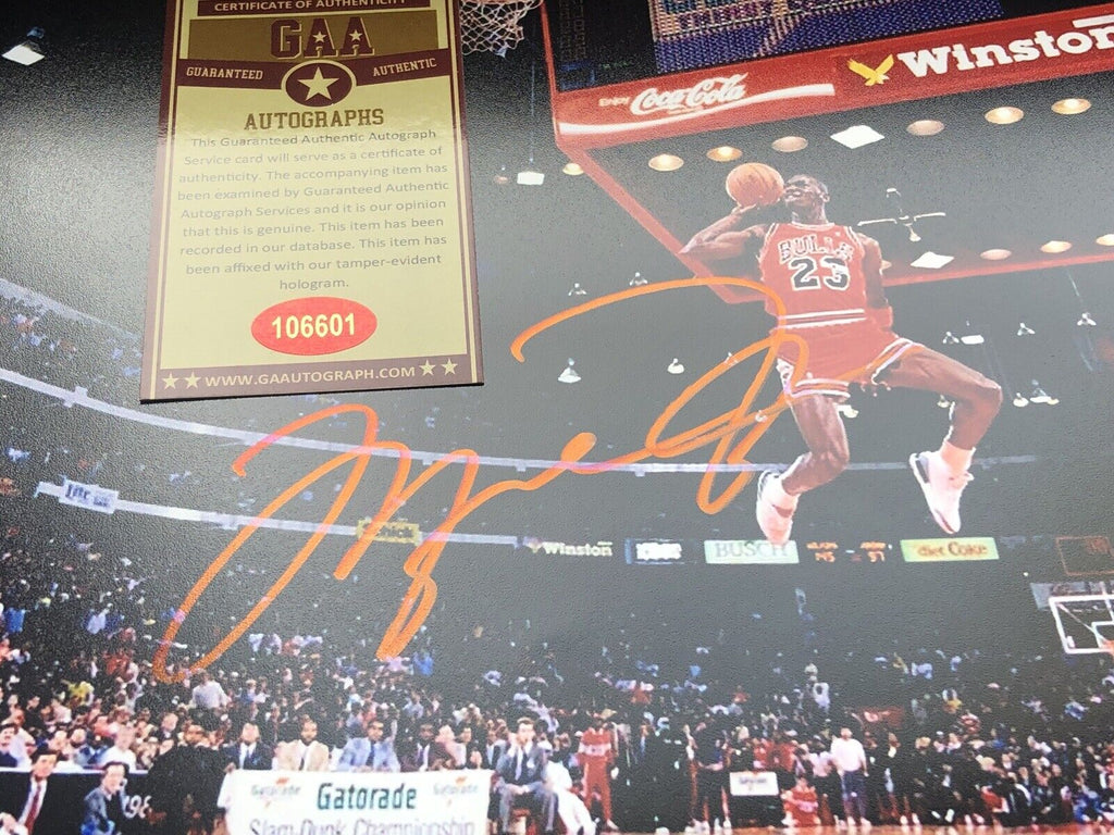 Michael Jordan - signed GAA coa Photo