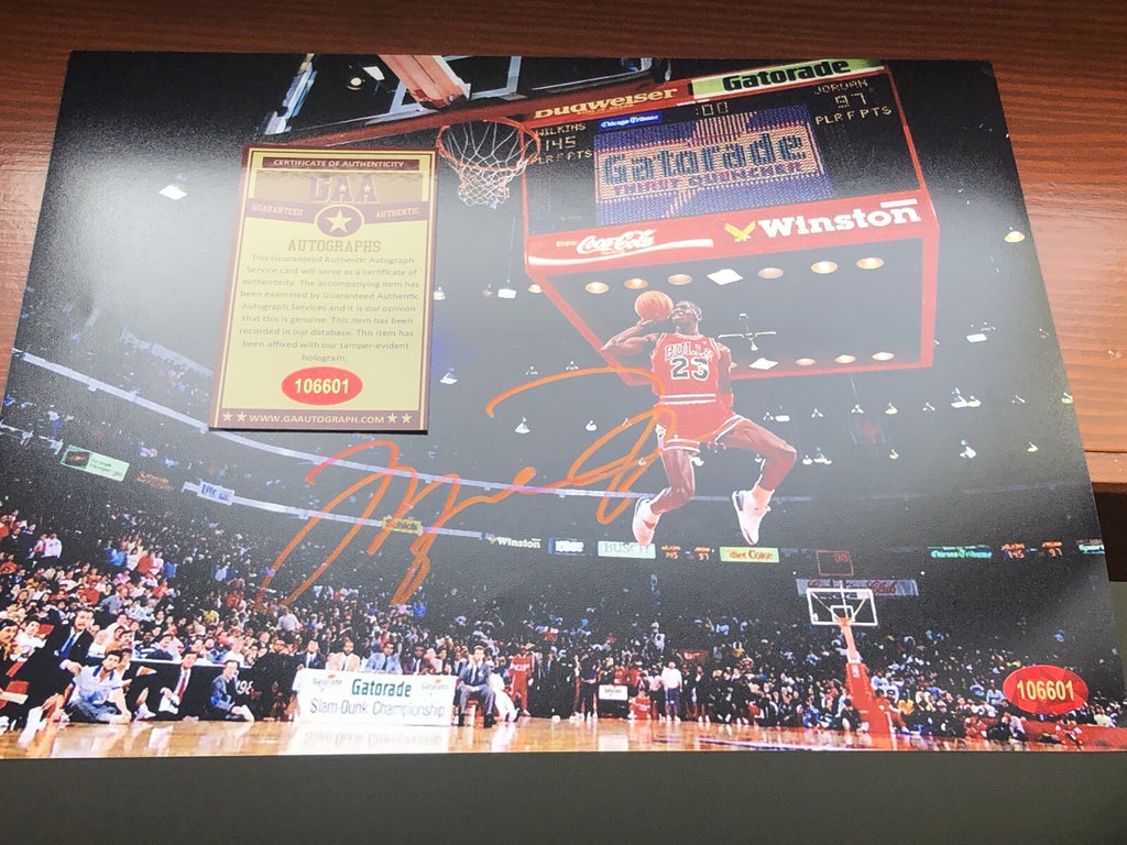 Michael Jordan - signed GAA coa Photo