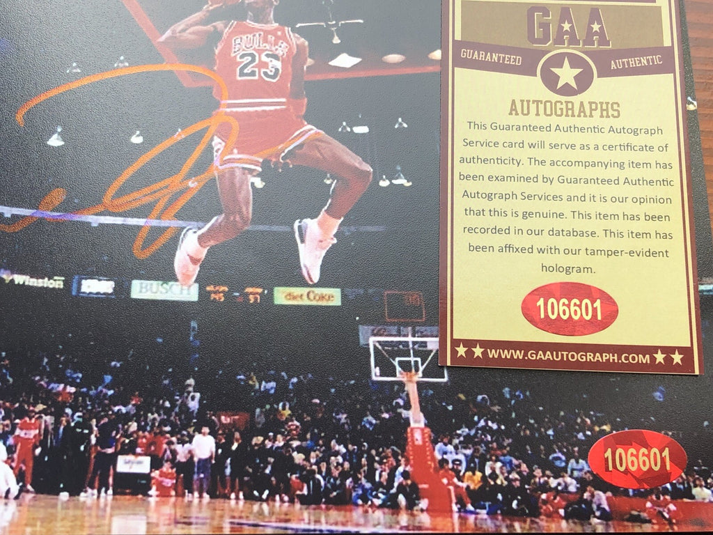 Michael Jordan - signed GAA coa Photo